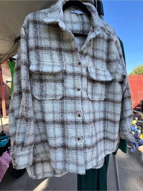 Collection B Plaid Button-Front Shacket in Cream & Brown